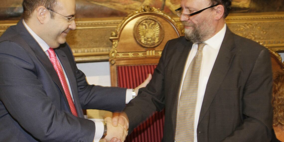 Firmado el convenio con la Universidad para estudiar el cambio climático en Sierra Nevada