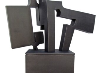 La obra «Fontarrón», en acero patinado, gana el I Concurso de Escultura de la Fundación AguaGranada