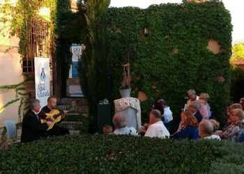 Flamenco de etiqueta en el Aljibe del Rey