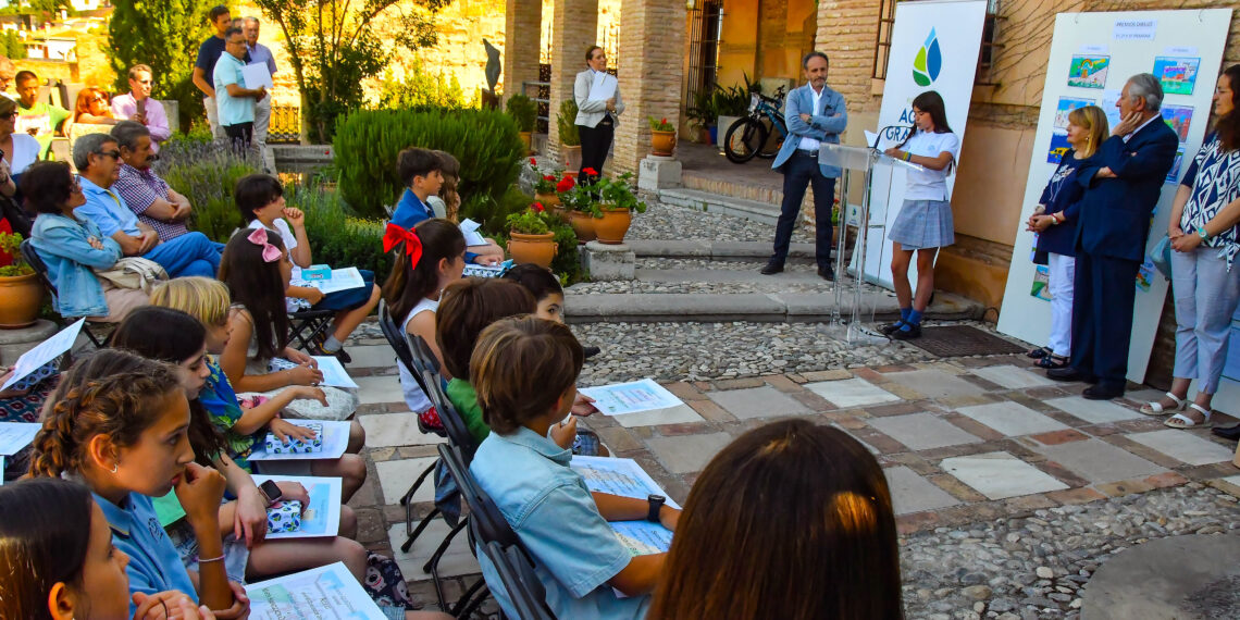 AguaGranada lanza su concurso para escolares con Sierra Nevada como origen del agua